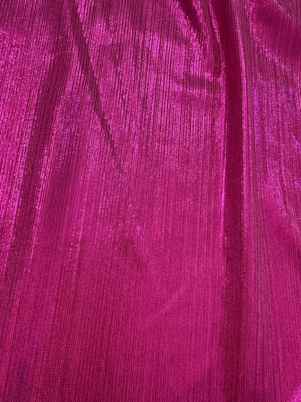 SHEIN Metallic Fuchsia One-Shoulder Tee with Gold Buckle Accent - Picture 4 of 5
